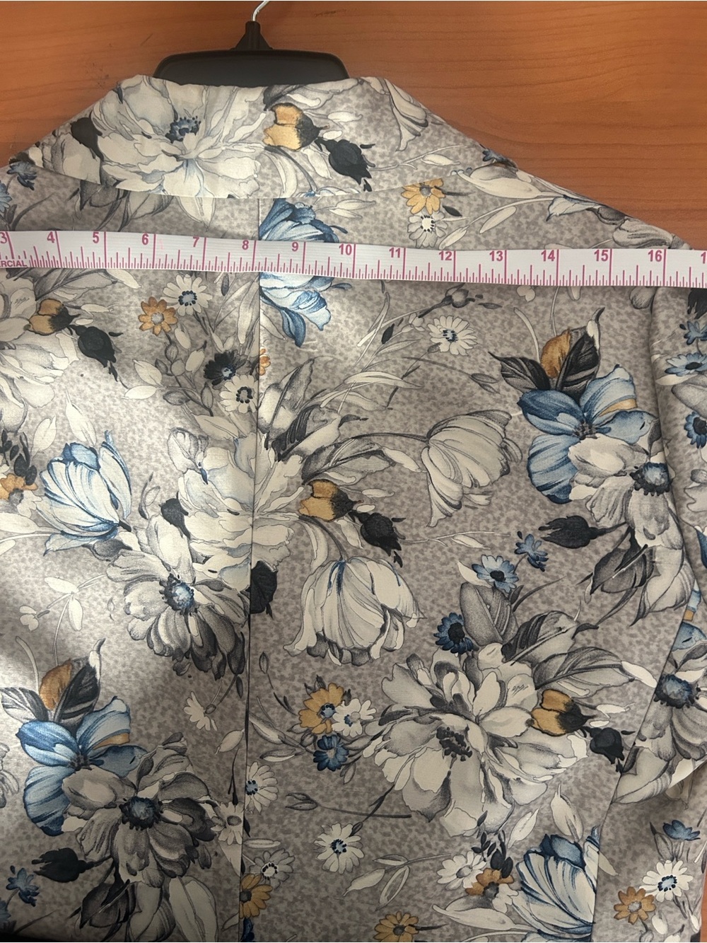 Dana Buchman Floral Jacquard Trench Coat in Light Gray and Blue - Picture 13 of 14